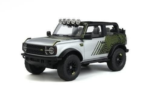 Ford Bronco by RTR 2022 iconic silver/ green GT Spirit, Hobby en Vrije tijd, Modelauto's | 1:18, Overige merken, Rue de L' Ecusson 2, 56120 Josselin France