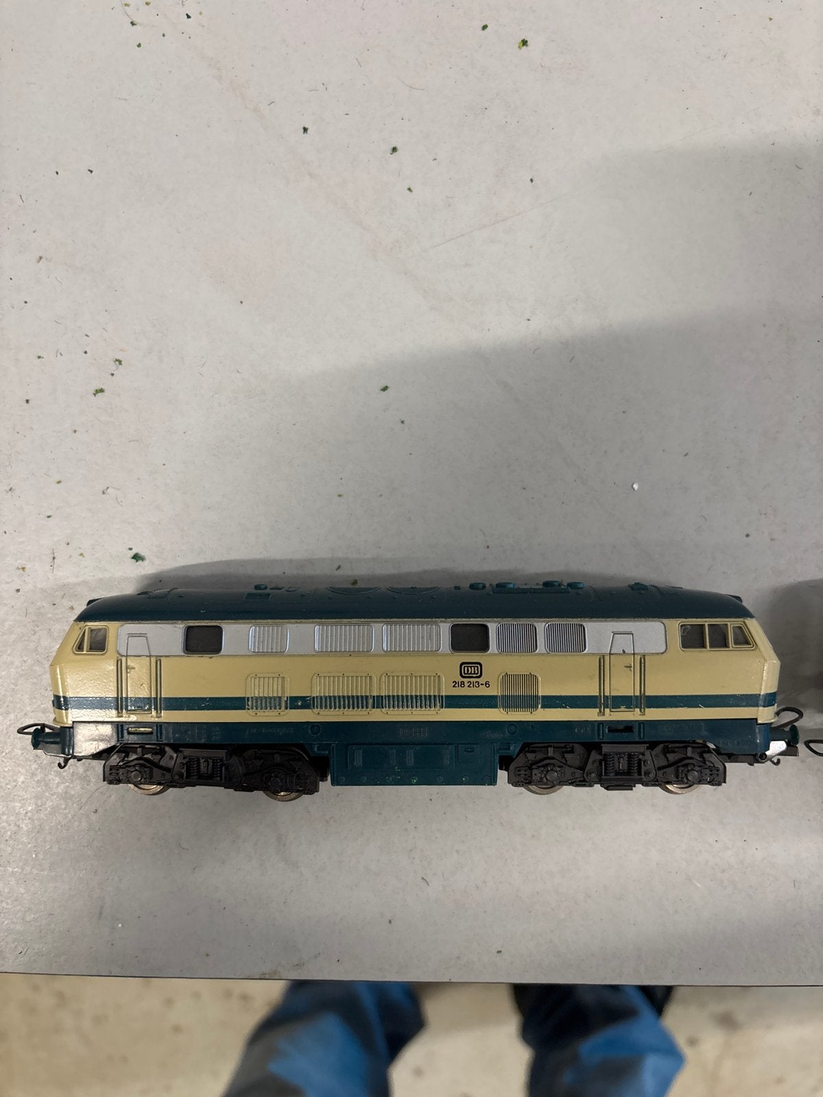 Lima DB Diesellocomotief 218 217-6 met 2 rijtuigen, Verzenden, Analoog, Lima, Gebruikt