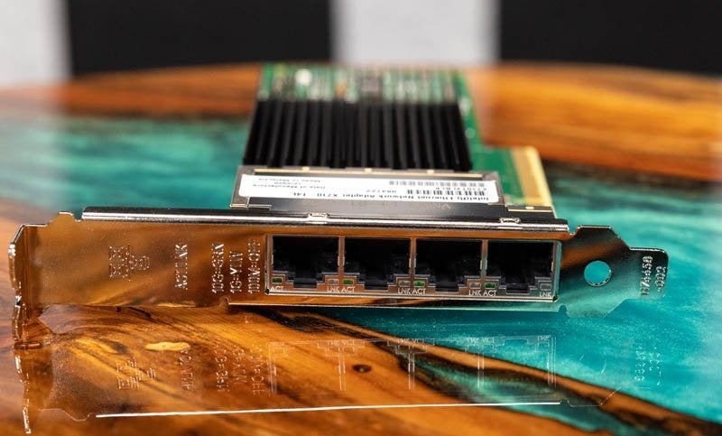Intel X710-T4 (4 poorten 10gb/s rj45) 2 op voorraad, Gebruikt, Info@intel.com, Intel, Intel
