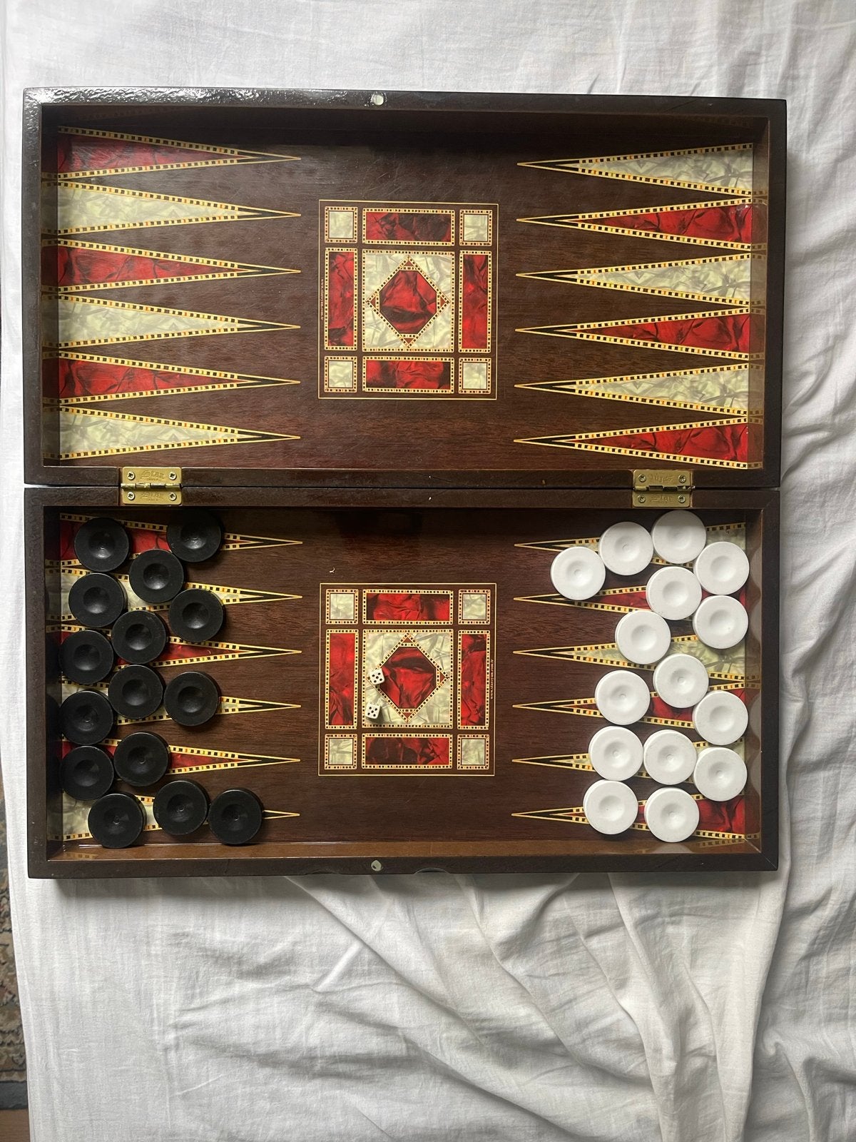 Backgammon spel in houten koffer - Zo goed als nieuw, Een of twee spelers, Ophalen of Verzenden, Zo goed als nieuw