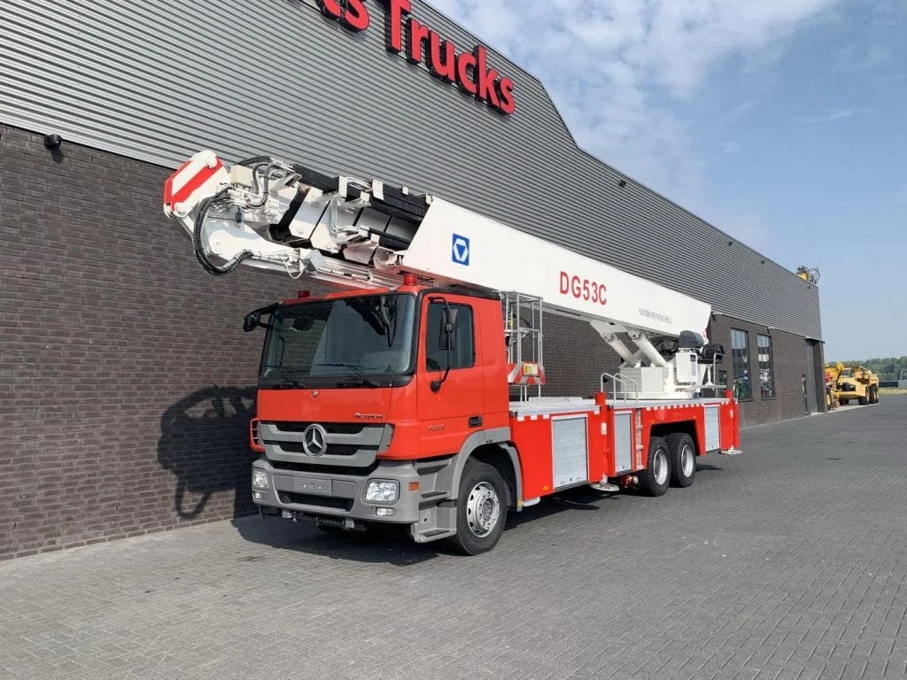 Mercedes-Benz Actros 3332 6X4 XCMG DG53C FIRE FIGTHING PLATF, Auto's, Achterwielaandrijving, Mercedes-Benz, Bedrijf, Diesel