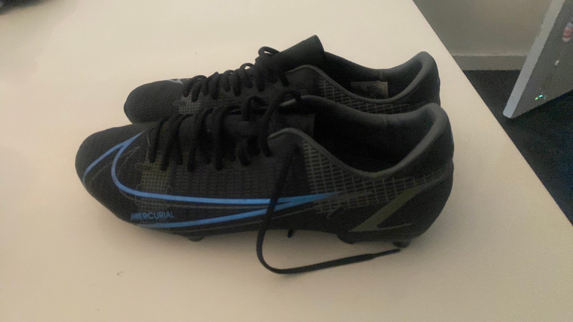 Nike Mercurial voetbalschoenen, Sport en Fitness, Voetbal, Maat XS of kleiner, Ophalen, Zo goed als nieuw, Schoenen