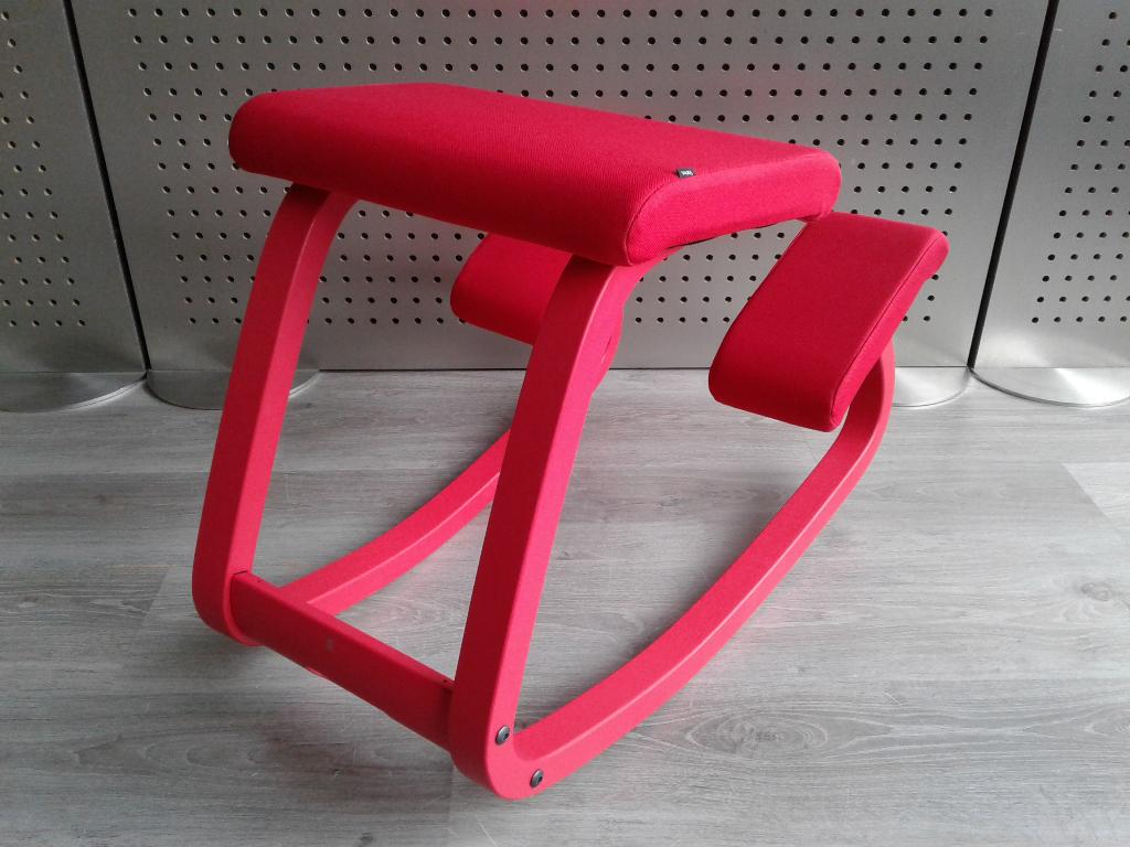 Variér (Stokke) Variable Balans (Rood), Nieuw!, Huis en Inrichting, Bureaustoelen, Nieuw, Ophalen of Verzenden, Variér, Bureaustoel