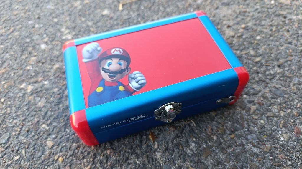 Officiële Nintendo DS, Super Mario Bros, hard Case, Ophalen of Verzenden, Zo goed als nieuw, Overige typen