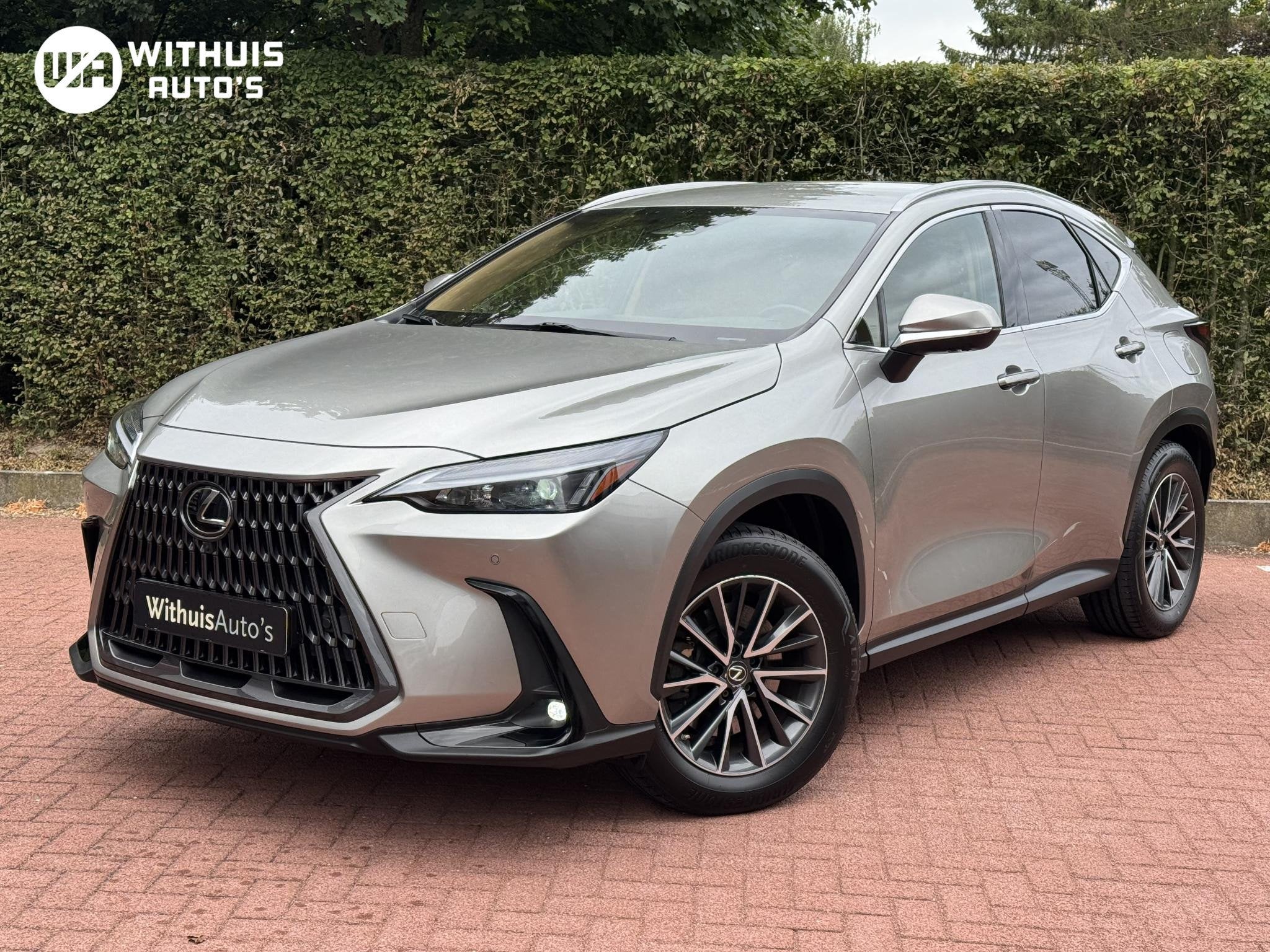 Lexus NX 450h+ AWD 360cam Trekhaak Dealer onderhouden, Auto's, Automaat, 309 pk, Gebruikt, Euro 6