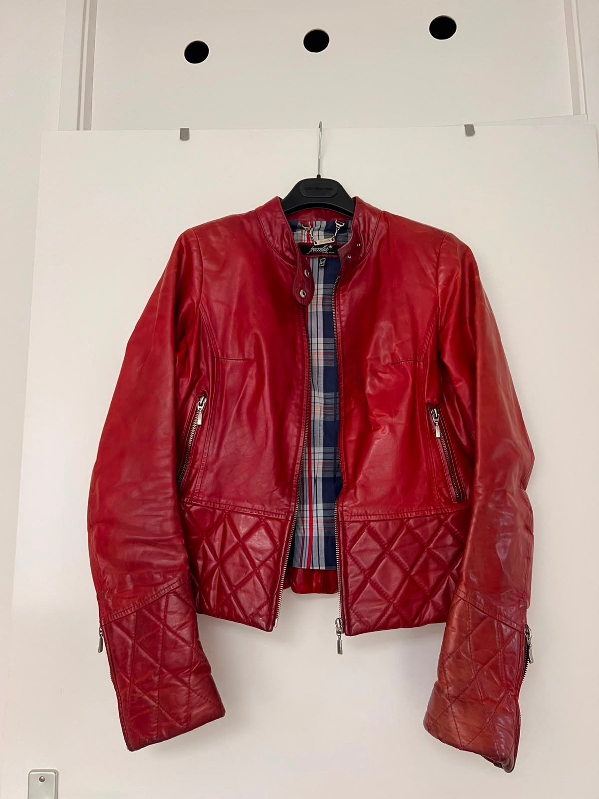 jasje echt leer, rood mt 36/38, Ophalen of Verzenden, Zo goed als nieuw, Rood