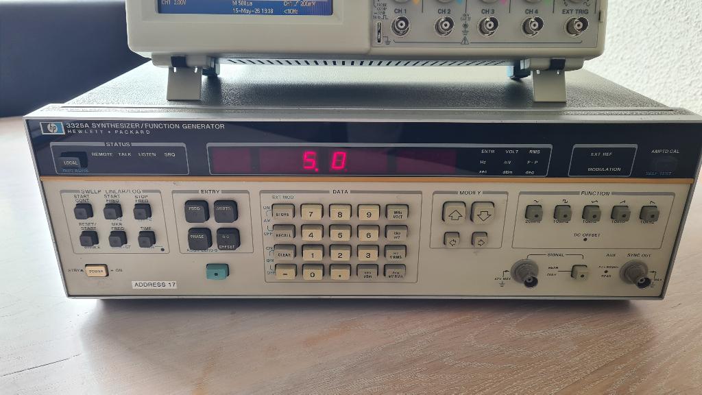 HP 3325A function generator, Doe-het-zelf en Verbouw, Meetapparatuur, Gebruikt, Elektriciteit, Ophalen
