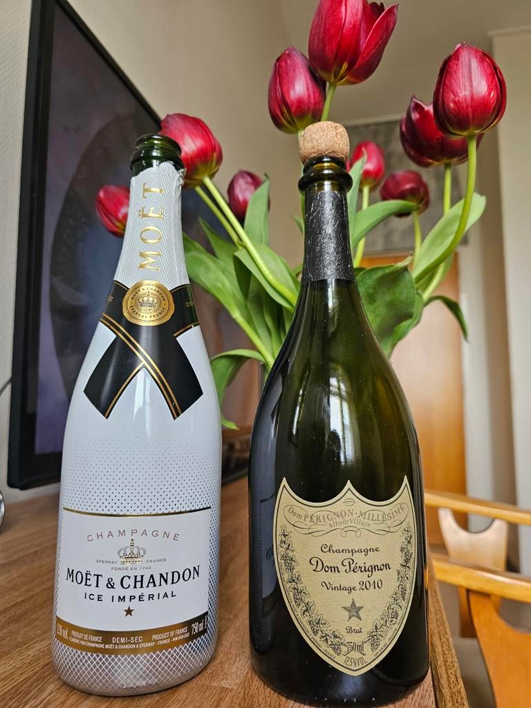 Lege Dom Perignon Moet flessen - Decoratie of verzameling, Frankrijk, Ophalen of Verzenden, Champagne, Zo goed als nieuw