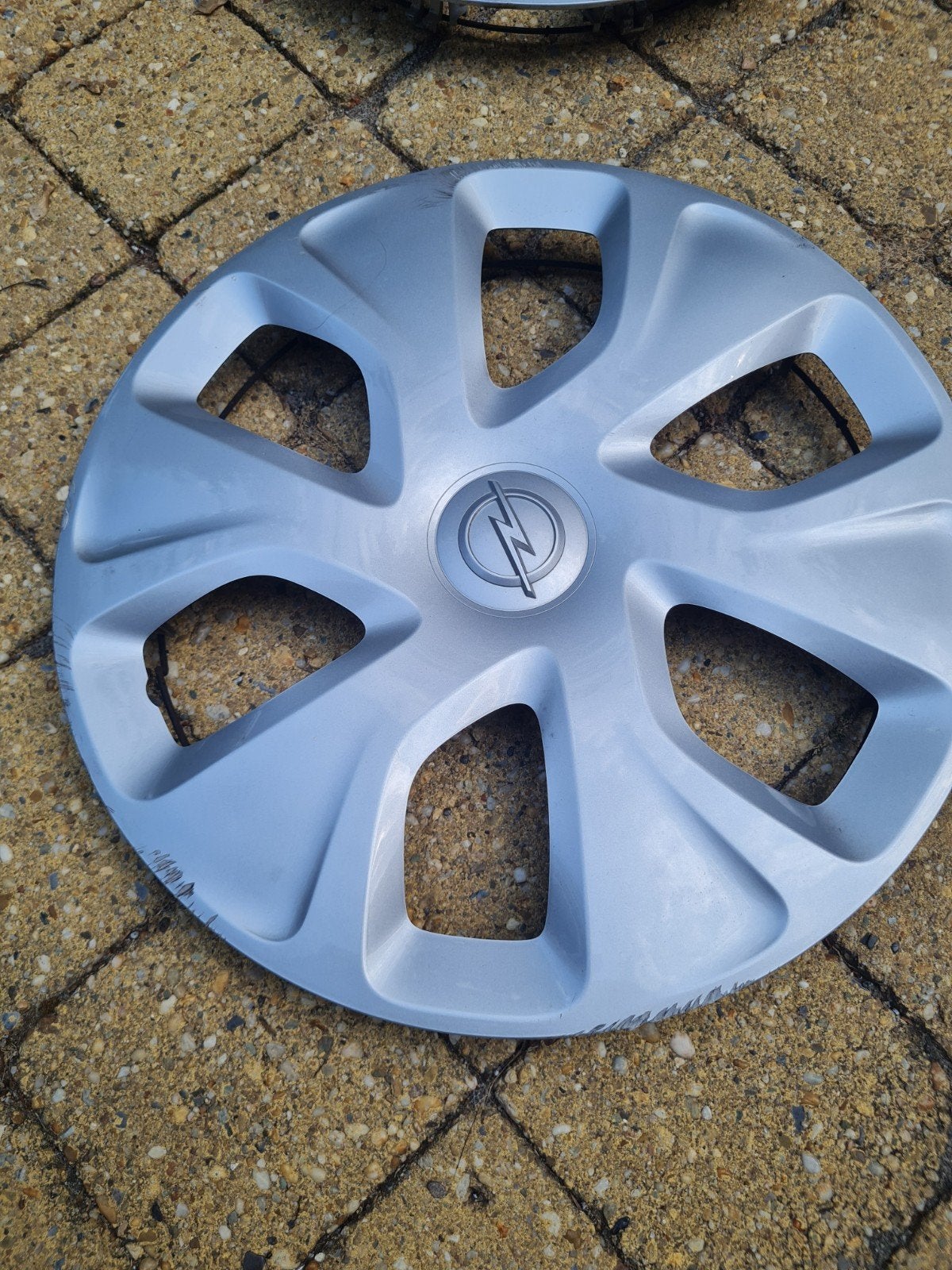 Opel wieldoppen 14 inch - Gebruikt met krassen, Ophalen, Gebruikt