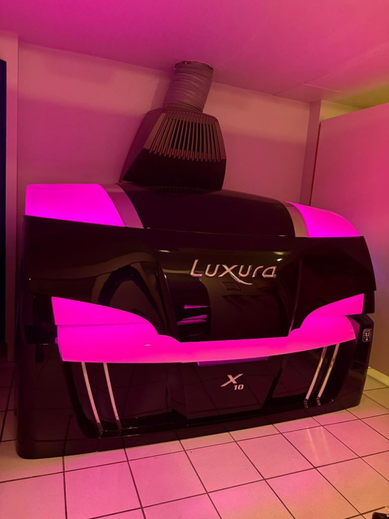 Hapro Luxura X10 Admoresphere zonnebank | 52 SLi |, Ophalen, Zo goed als nieuw, Zonnebank dubbelzijdig, 15 lampen of meer