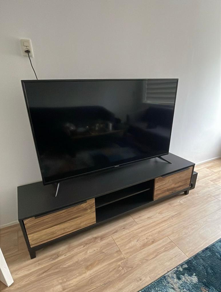 MEDIUM TV 65 inch €150, Audio, Tv en Foto, Televisies, Ophalen of Verzenden, 100 cm of meer, Samsung