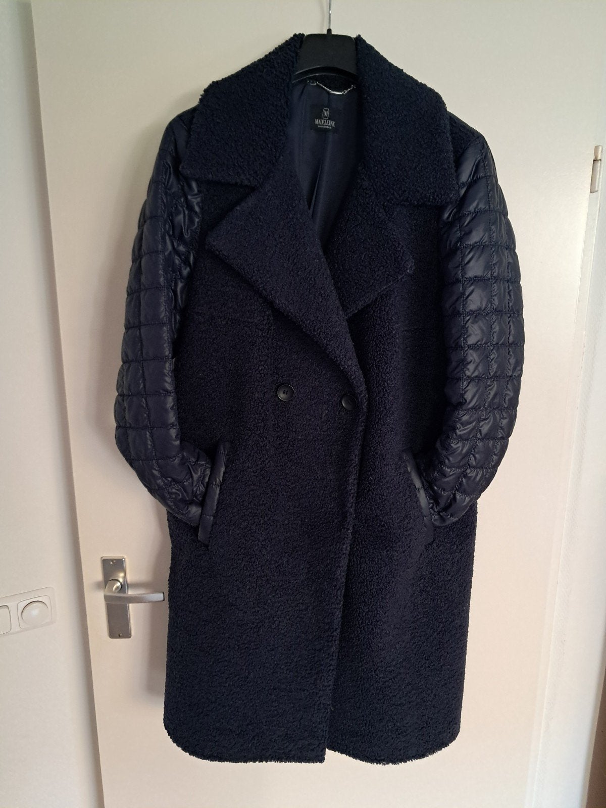 Stijlvolle Madeleine teddy jas met gewatteerde mouwen, Blauw, Maat 46/48 (XL) of groter, Ophalen of Verzenden, Zo goed als nieuw