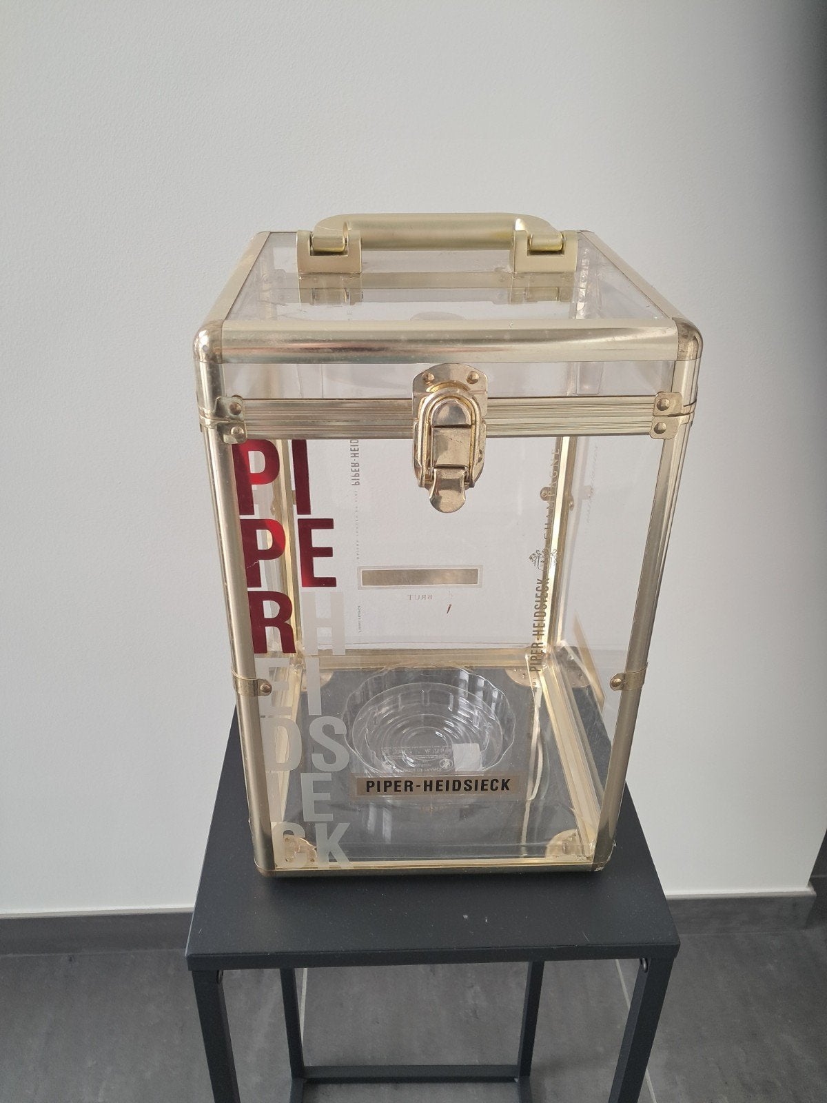 Piper-Heidsieck Champagne ijsemmer/koeler, Gebruikt, Kunststof, Ophalen of Verzenden, Goud