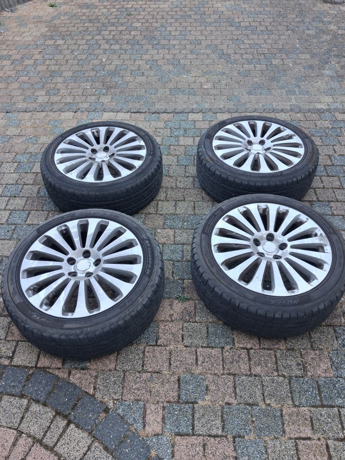 17 inch lichtmetalen velgen met banden Ford Focus Cmax, Auto-onderdelen, Banden en Velgen, Ophalen, Gebruikt, Banden en Velgen