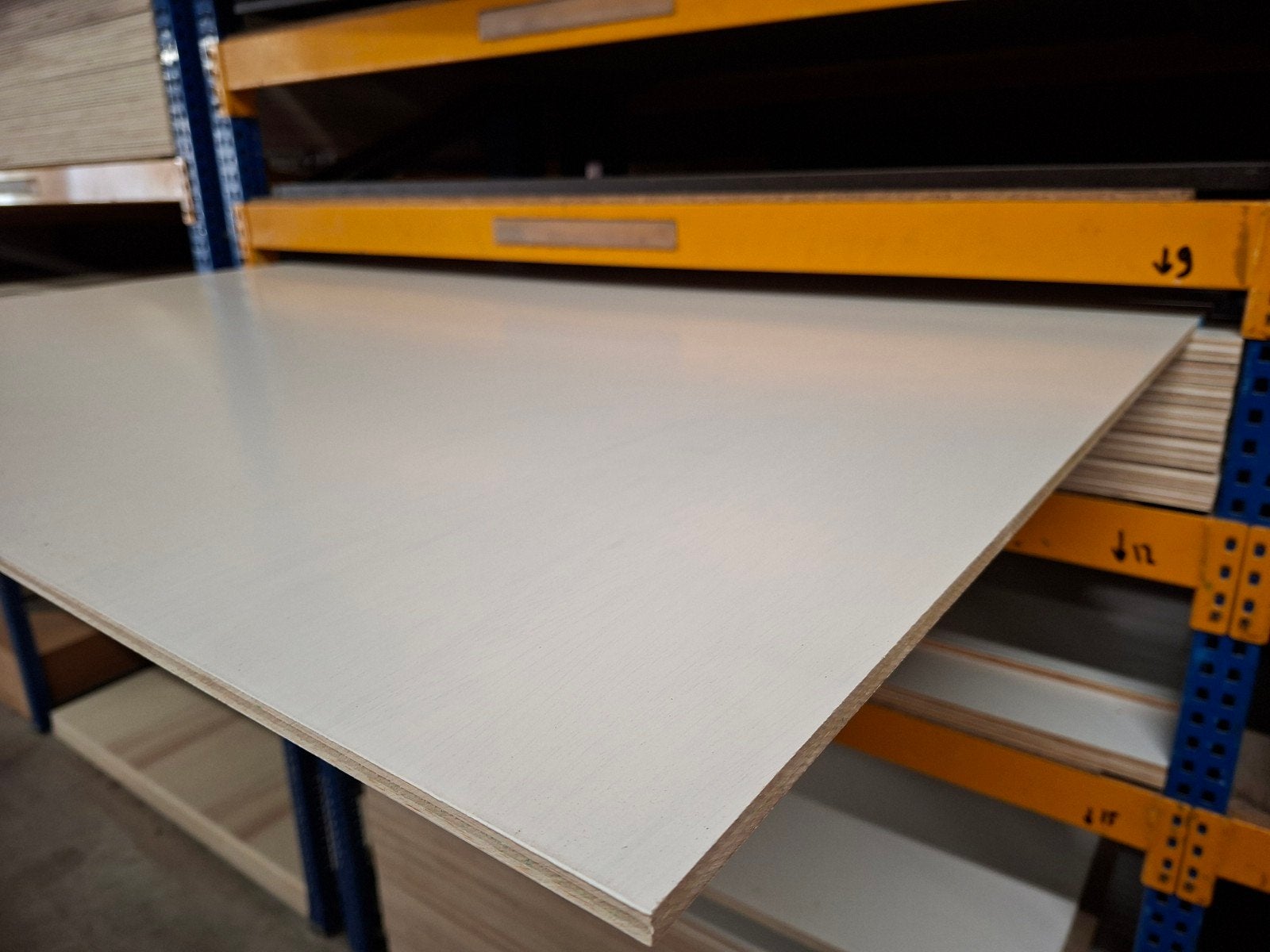 Populieren multiplex wit gegrond AANBIEDING 122x250cm plaat, Ophalen, Nieuw, Multiplex, Minder dan 20 mm