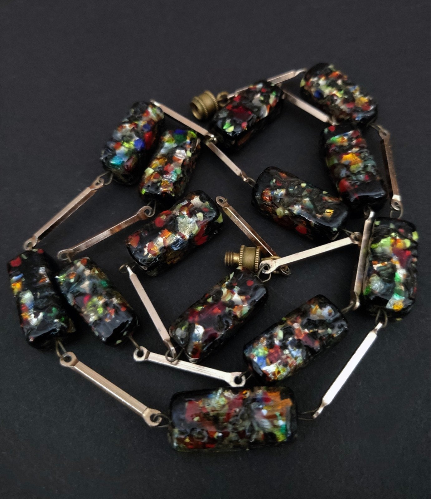 Een ketting met gespikkelde Venetiaanse Murano kralen, Verzenden, Zo goed als nieuw, Overige materialen