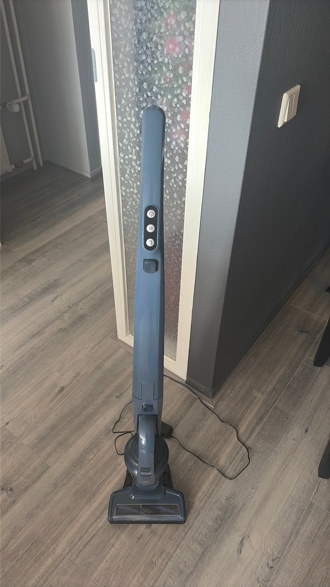 Nieuwe handstofzuiger met oplader!, Ophalen, Zo goed als nieuw