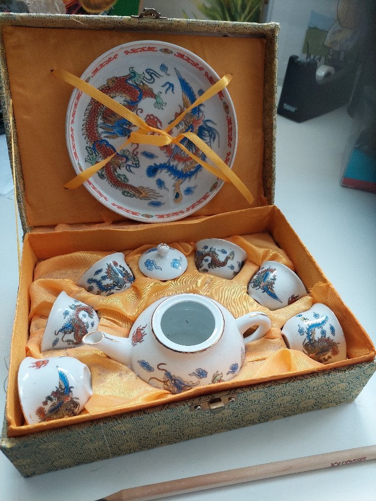 Miniatuur thee servies, Ophalen, Zo goed als nieuw, Poppenhuis