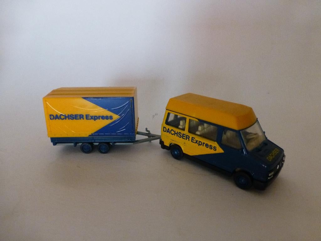 Praline Fiat Ducato Dachser Express met aanhanger, Ophalen of Verzenden, Zo goed als nieuw, Bus of Vrachtwagen, Overige merken