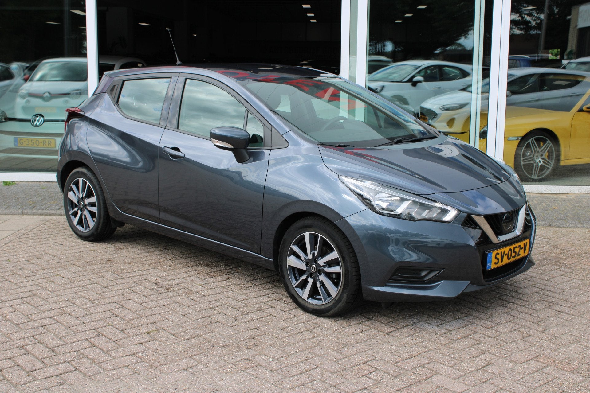 Nissan Micra 0.9 IG-T N-Connecta//Navi//Cruise//Camera!, Voorwielaandrijving, 898 cc, Stof, Gebruikt