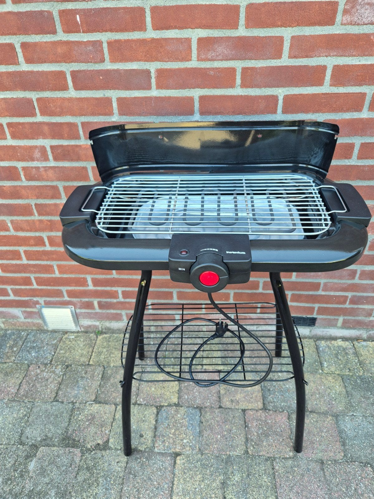 Inventum Elektrische Barbecue 7114 - 2000W met onderstel, Ophalen, Gebruikt, Inventum