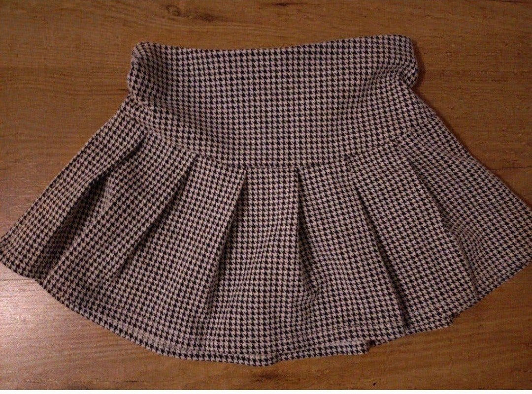 H&M zwart beige rokje met ruitjes maat 98/104, Kinderen en Baby's, Kinderkleding | Maat 98, Ophalen, Nieuw, Meisje, Jurk of Rok