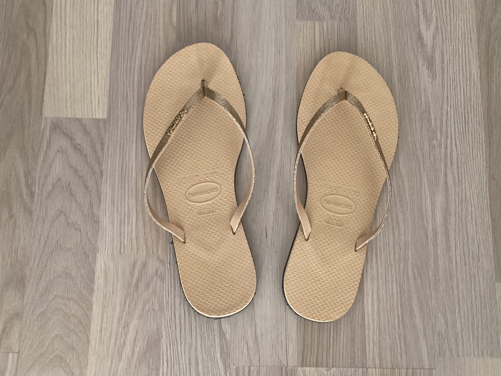 Havaianas teen slippers 41/42 nieuw, Beige, Nieuw, Ophalen of Verzenden, Regenlaarzen