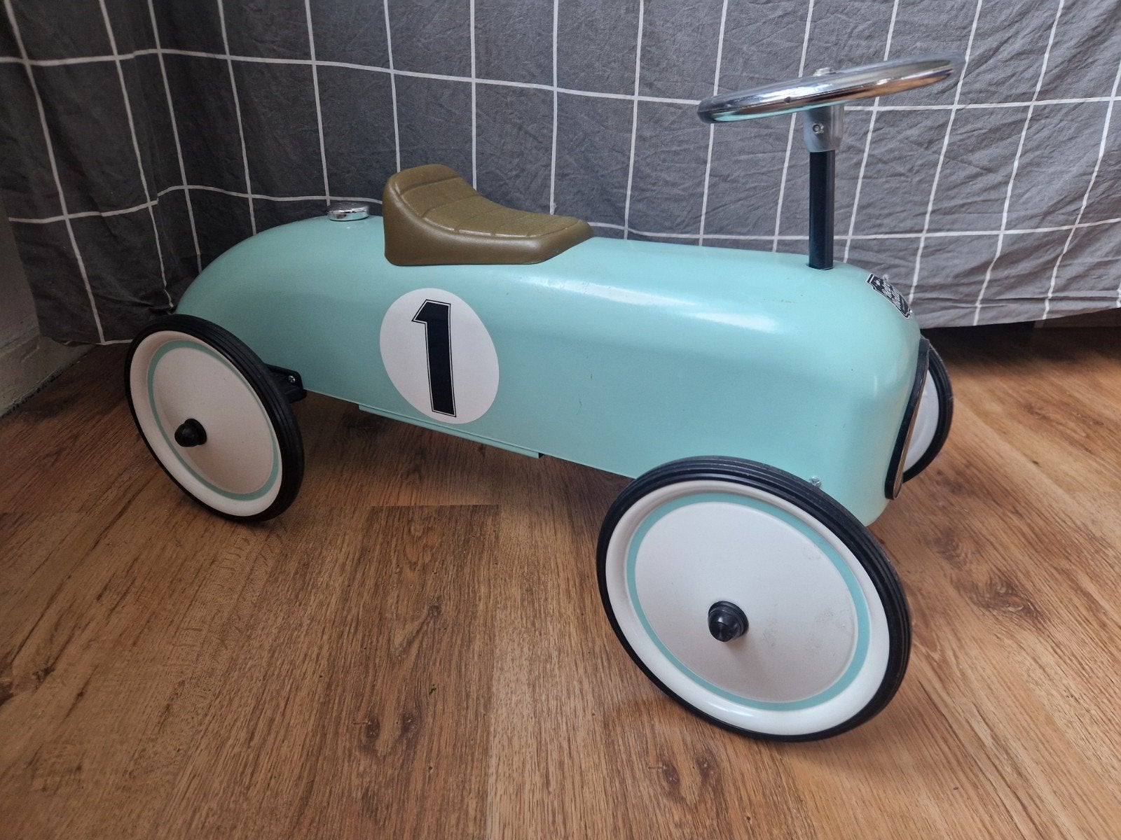 Ijzeren loopauto, Ophalen