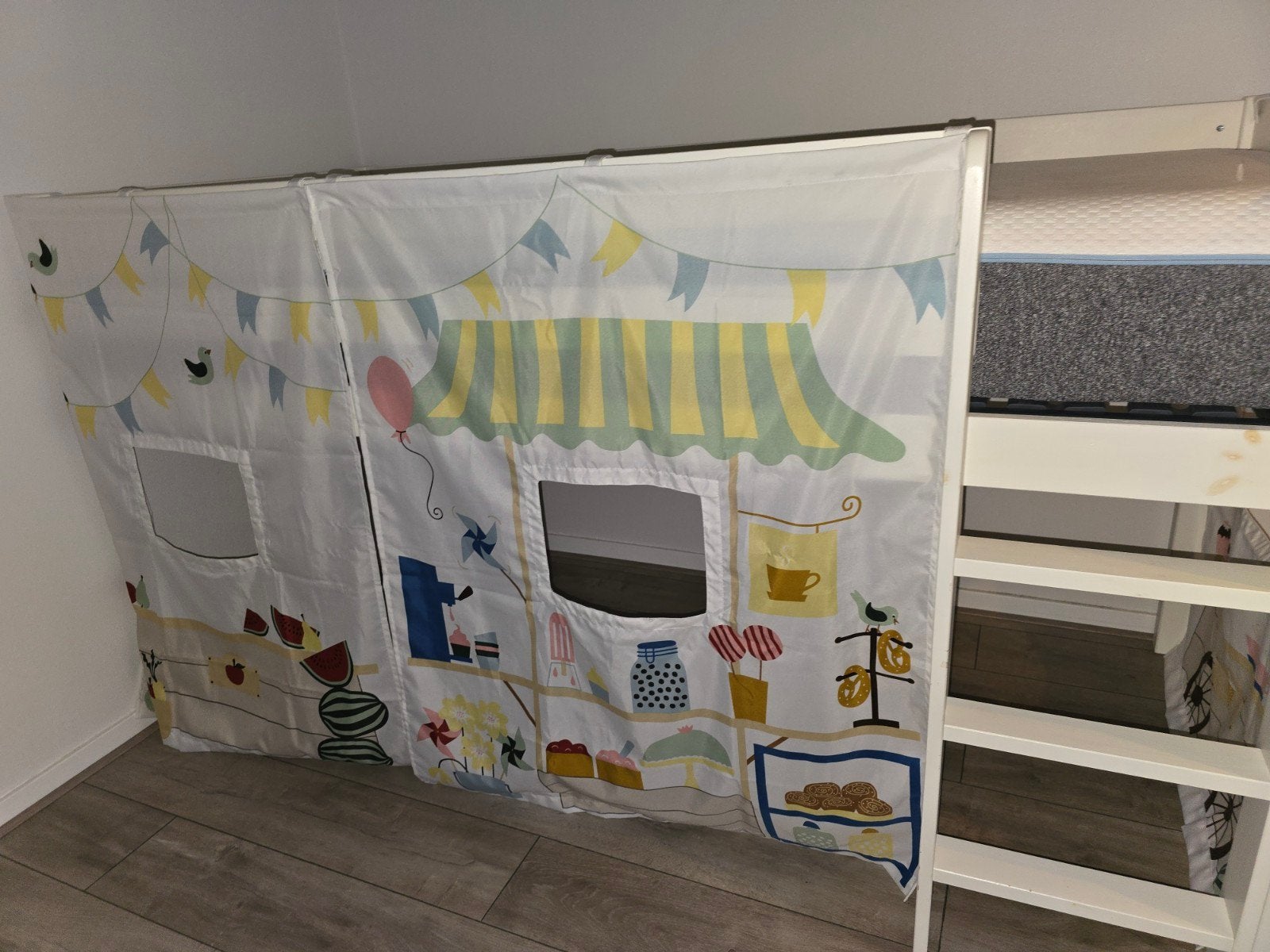 omkeerbaar bed met lattenbodem, matras en tent, Ophalen, Gebruikt, 90 cm, Eenpersoons