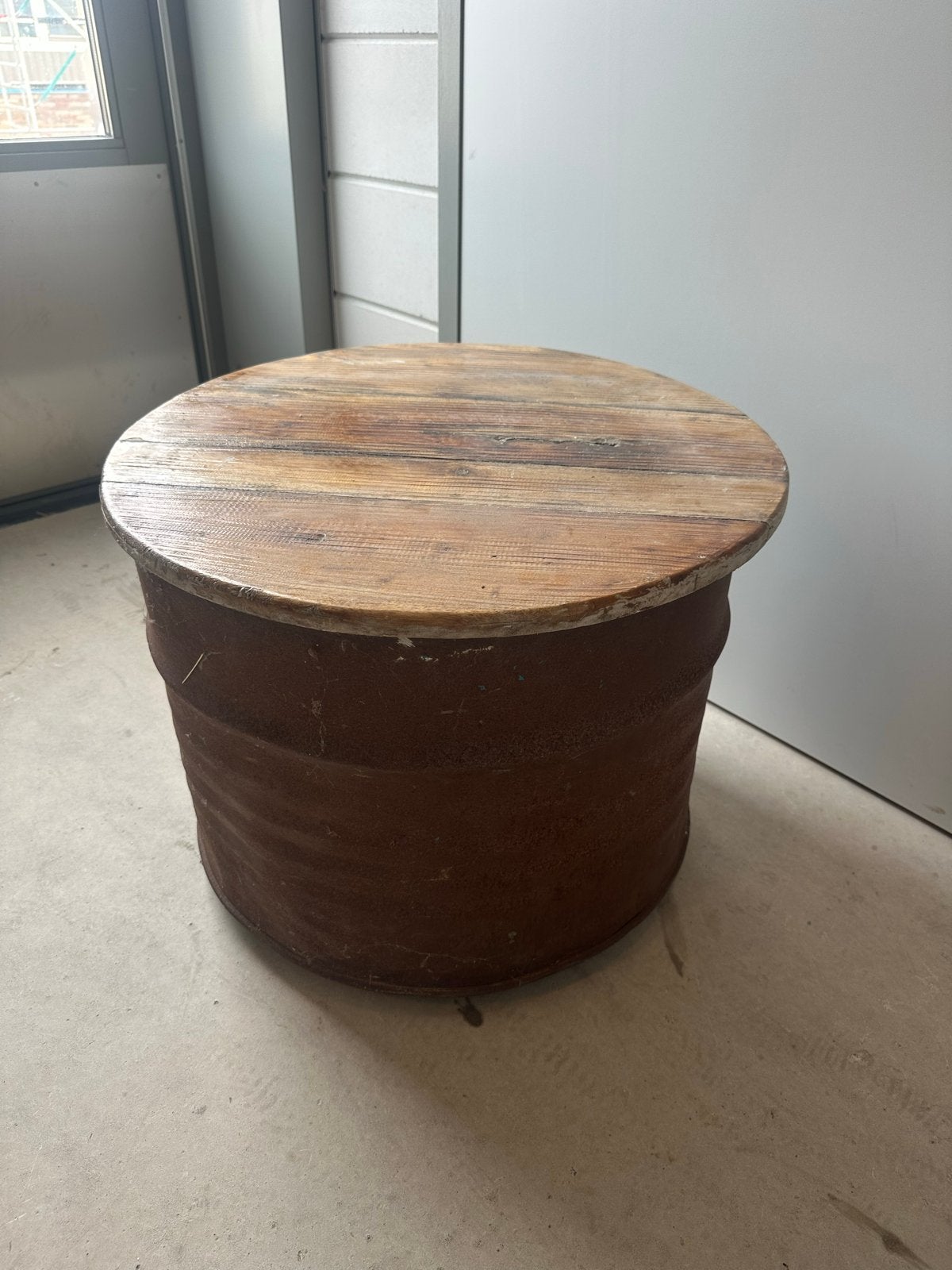 Industriële olievat salontafel, Ophalen, Gebruikt, Rond, 55 tot 75 cm