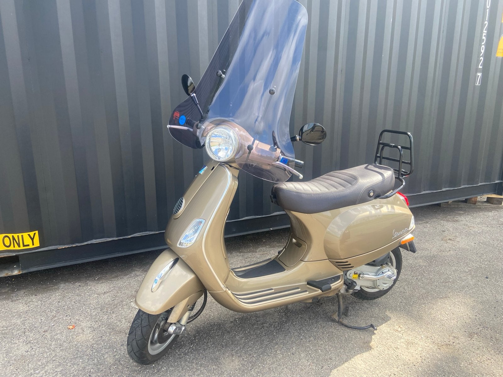 Vespa Piaggio Scooter - goudkleurig, Ophalen, Overige modellen, Maximaal 45 km/u, Zo goed als nieuw