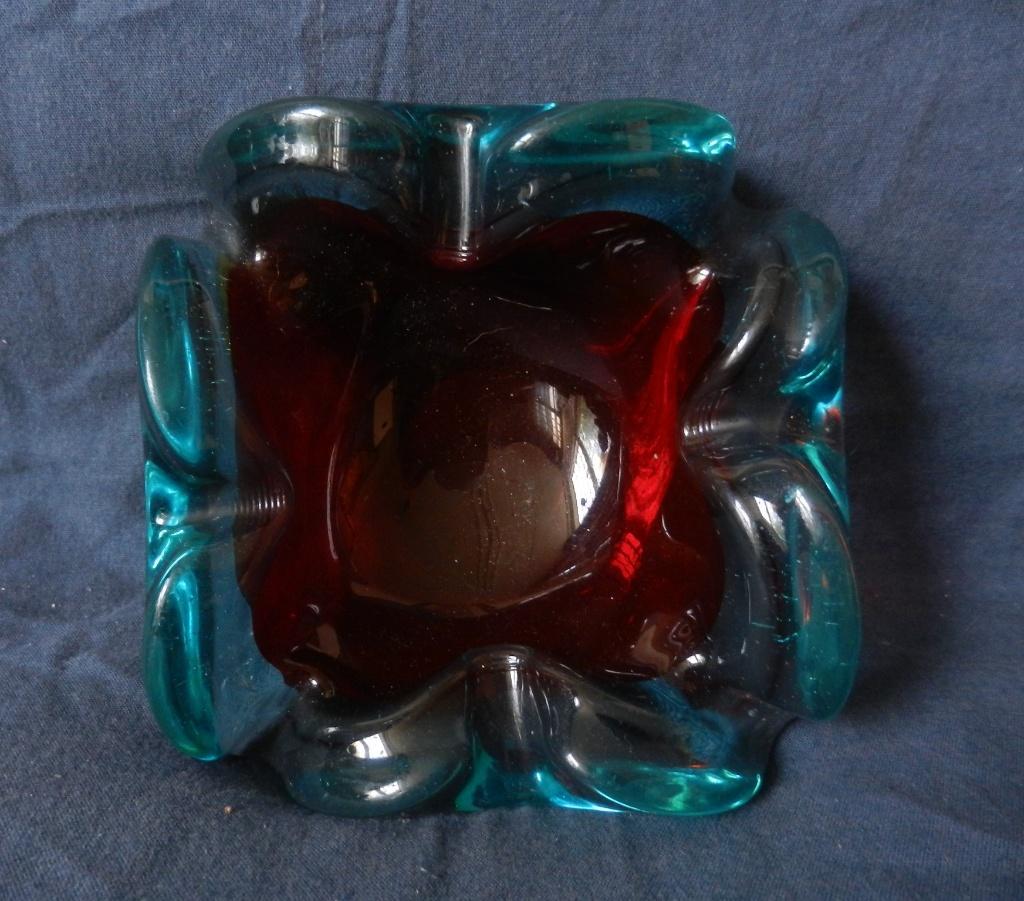 Glazen rood en blauwe kom / asbak Murano Italië 11,6x11,6 cm, Antiek en Kunst, Antiek | Glas en Kristal, Ophalen of Verzenden