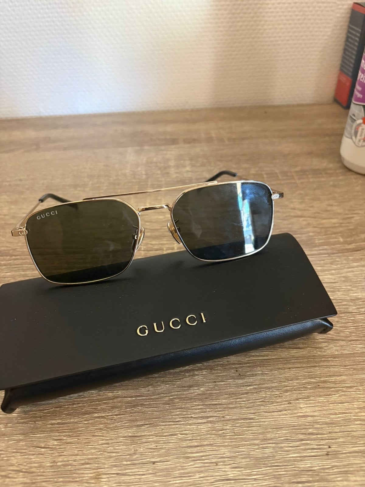 Originele Gucci zonnebril, Ophalen of Verzenden, Zo goed als nieuw, Zwart, Overige merken