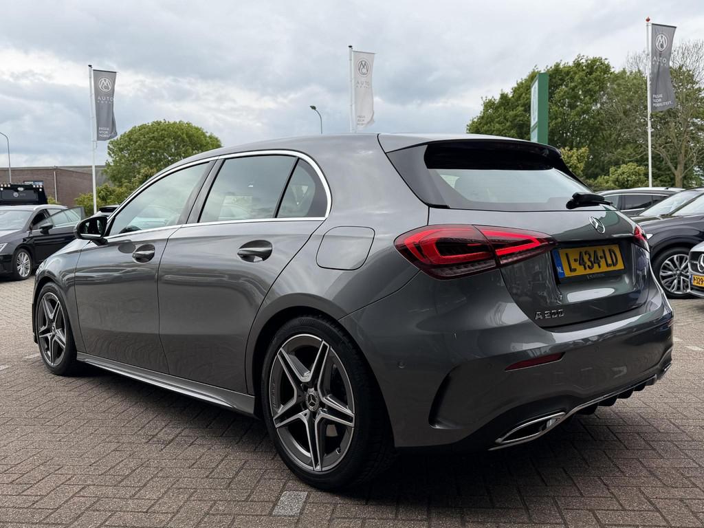 Mercedes-Benz A-klasse 200 Premium Plus AUTOMAAT| CAMERA| NA, Gebruikt, 4 cilinders, Leder en Stof, 163 pk