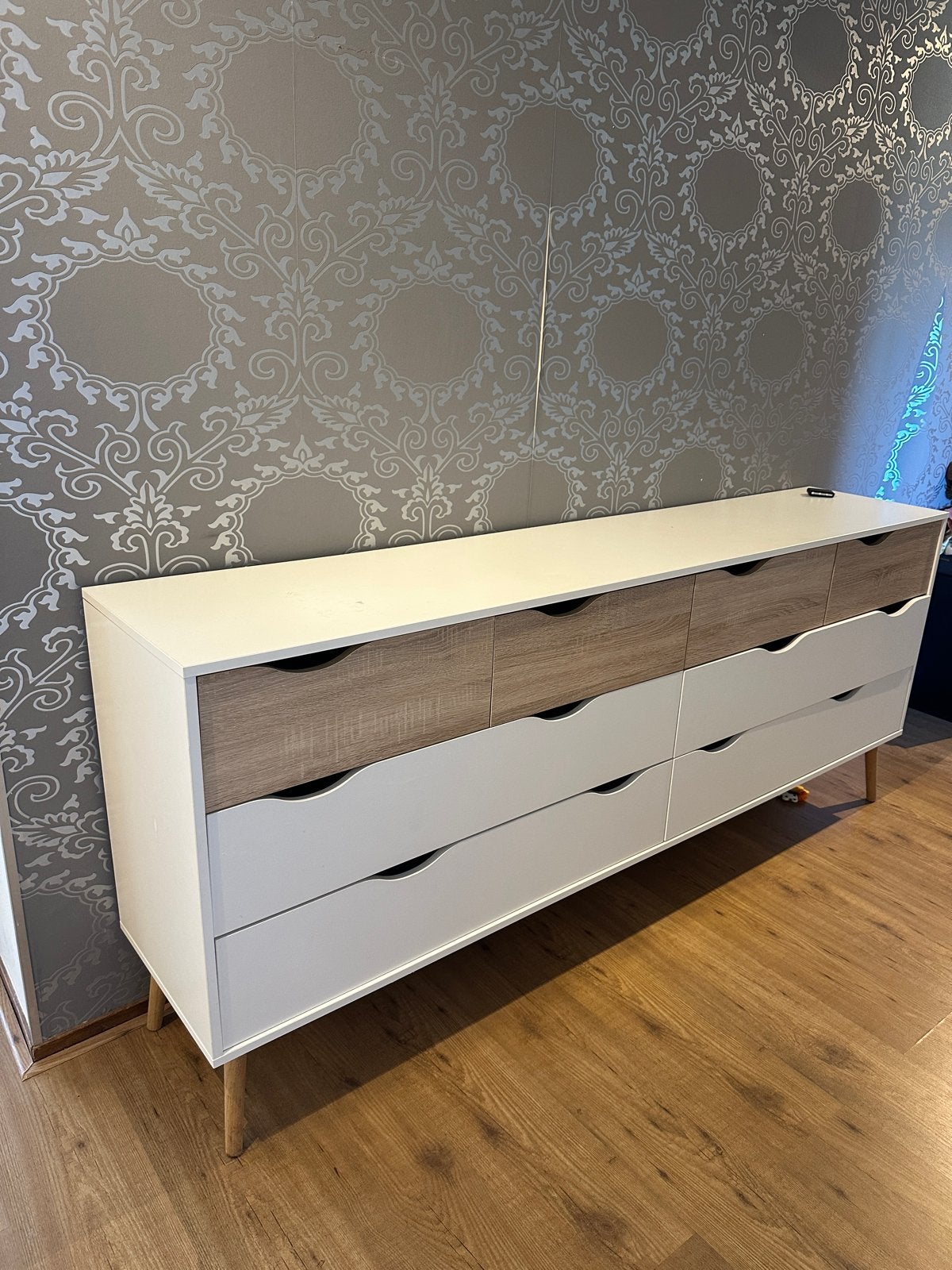 Moderne 2m Sideboard / Dressoir - Zeer Goede Staat, Huis en Inrichting, Ophalen of Verzenden, Zo goed als nieuw, 200 cm of meer