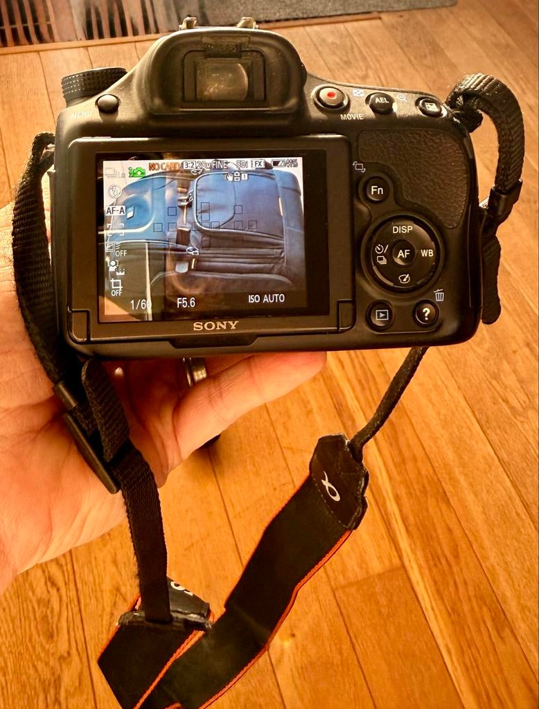 Moet nu weg Sony Spiegelreflexcamera A58 + extra’s, Ophalen, Spiegelreflex, Zo goed als nieuw, 4 t/m 7 keer