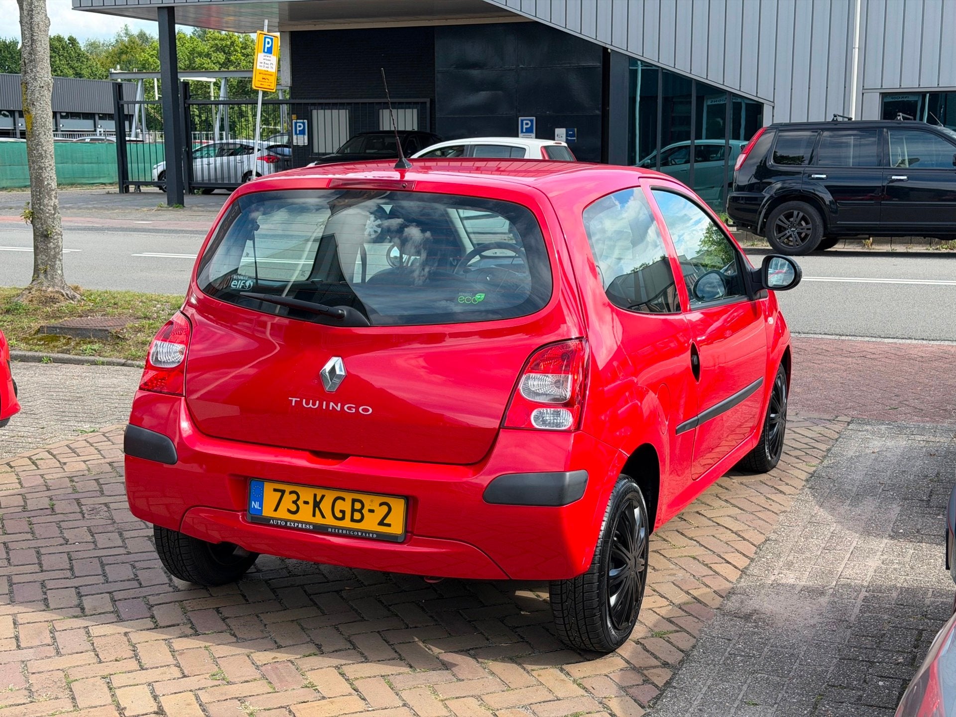 Renault Twingo 1.2 Authentique/Airco/Elektrische Raam/Stuurb, Dealer onderhouden, Twingo, Gebruikt, 31 €/maand