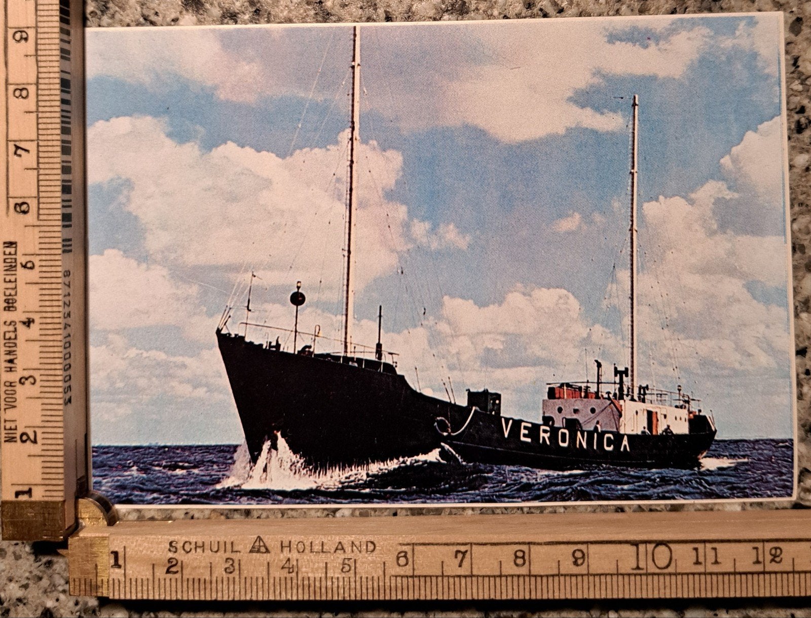 Vintage sticker Zendschip Veronica piraat zendpiraat, Ophalen of Verzenden, Zo goed als nieuw, Bedrijf of Vereniging