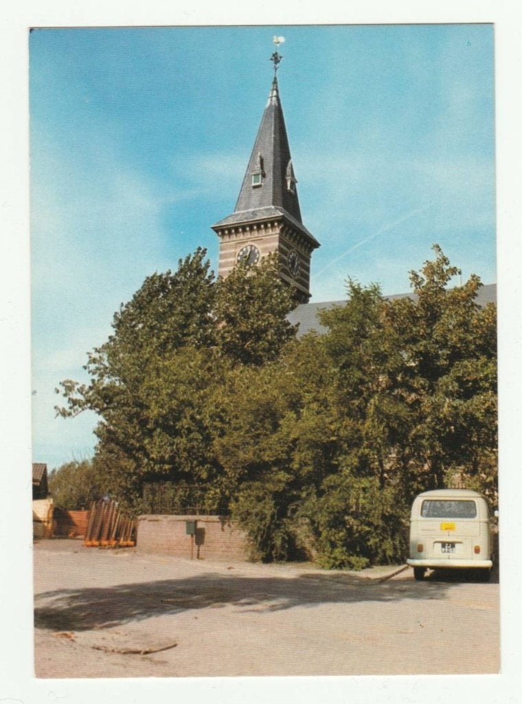 Assendelft (nabij Krommenie) - Ned Herv Kerk Dorpsstraat, Verzamelen, Ansichtkaarten | Nederland, Verzenden, 1960 tot 1980, Ongelopen