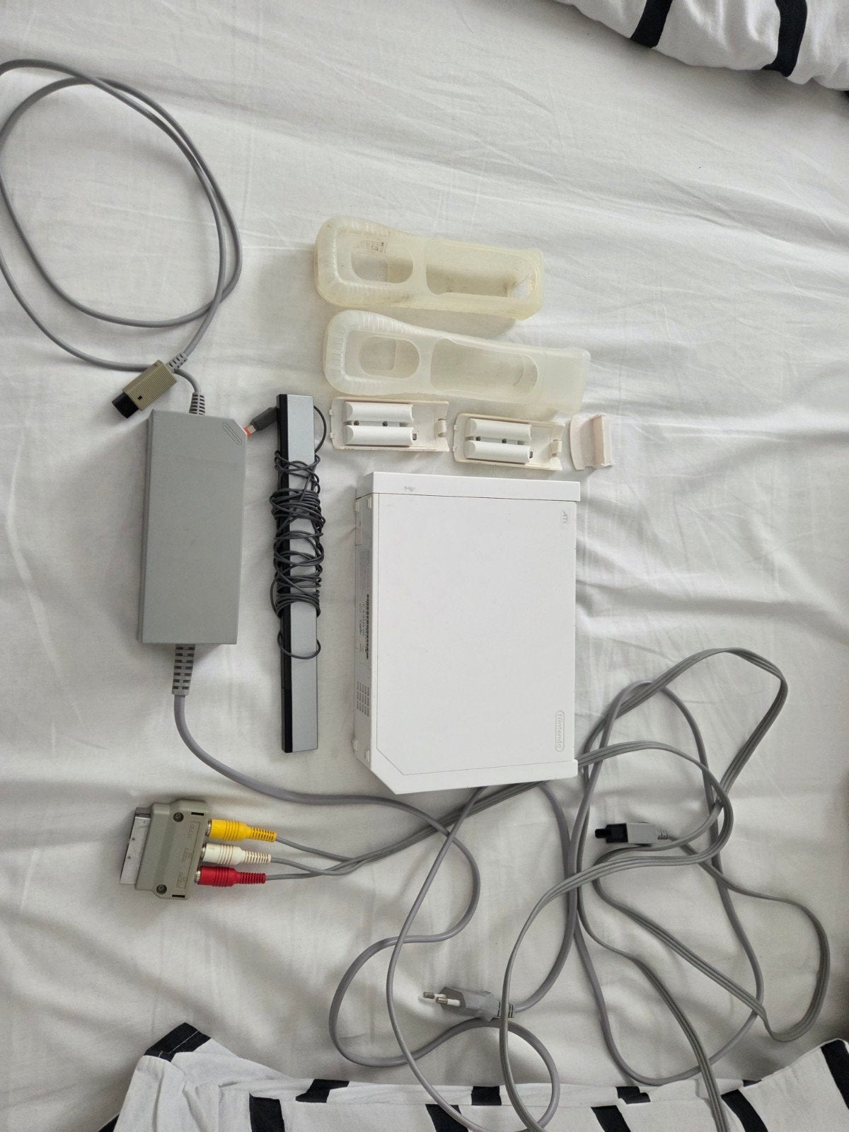 Nintendo Wii (zonder controllers) inclusief sensor, Ophalen, Gebruikt, Zonder controller