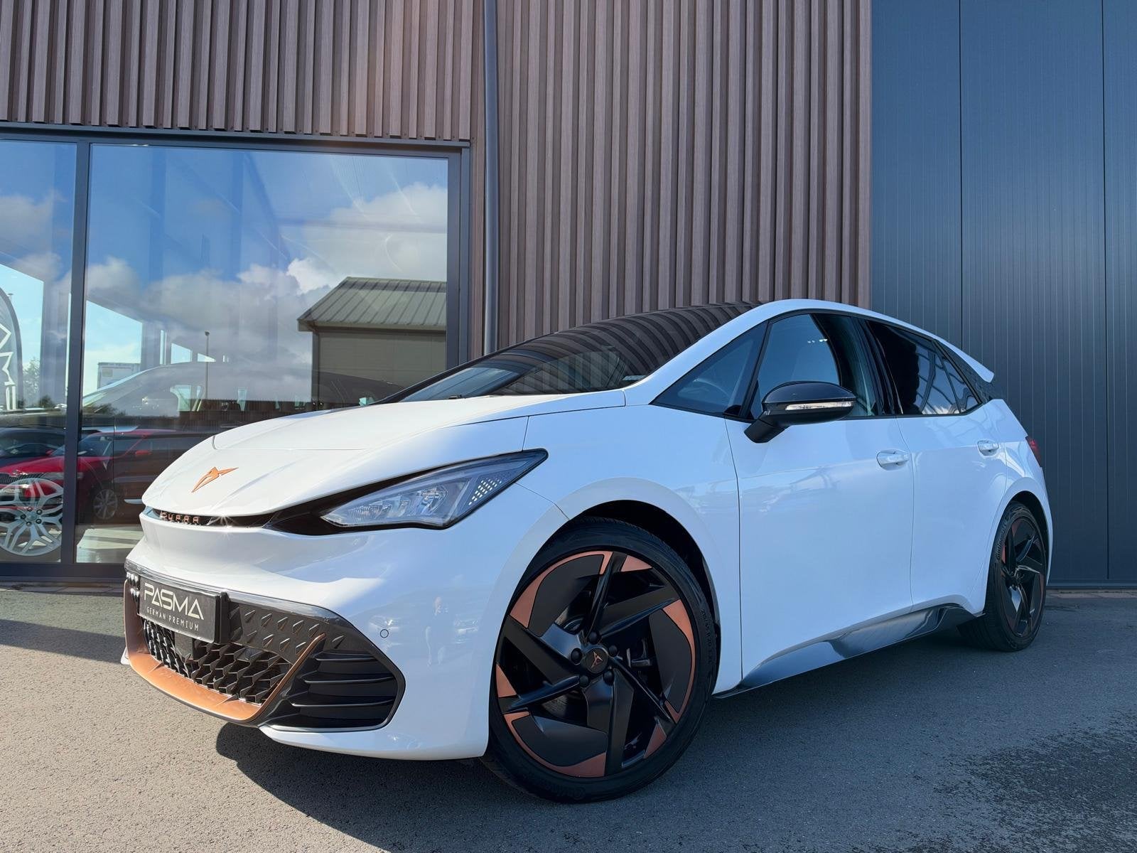 CUPRA Born Copper Edition One 62 kWh 204pk | BTW | Pano | Sp, Automaat, Dealer onderhouden, Achterwielaandrijving, Gebruikt