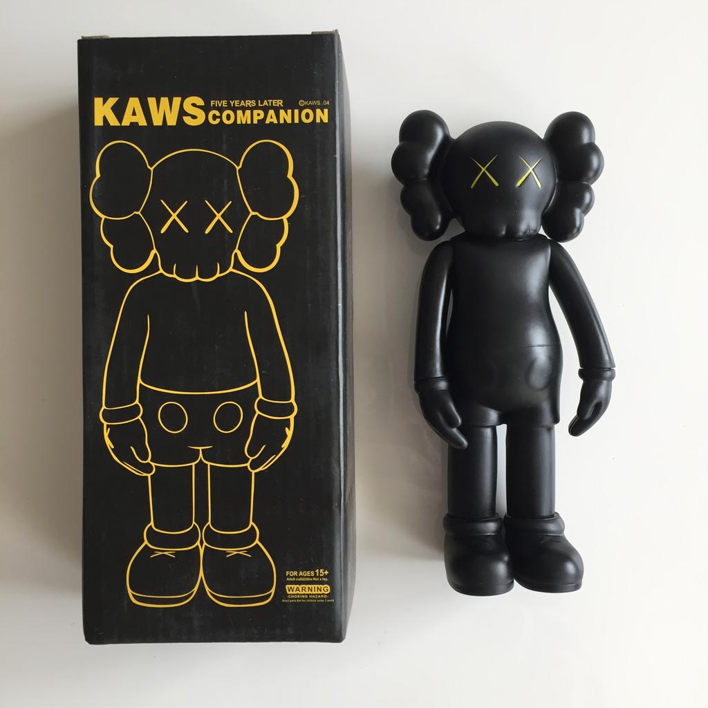 Kaws zwarte companion met doosje medicom poppetje, Verzamelen, Poppetjes en Figuurtjes, Ophalen of Verzenden, Nieuw