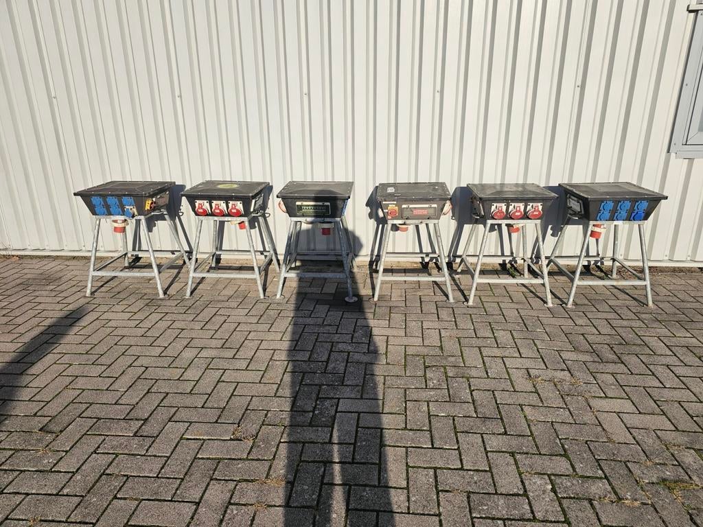 Verdeelkasten paddestoelen, Doe-het-zelf en Verbouw, Elektra en Kabels, Ophalen