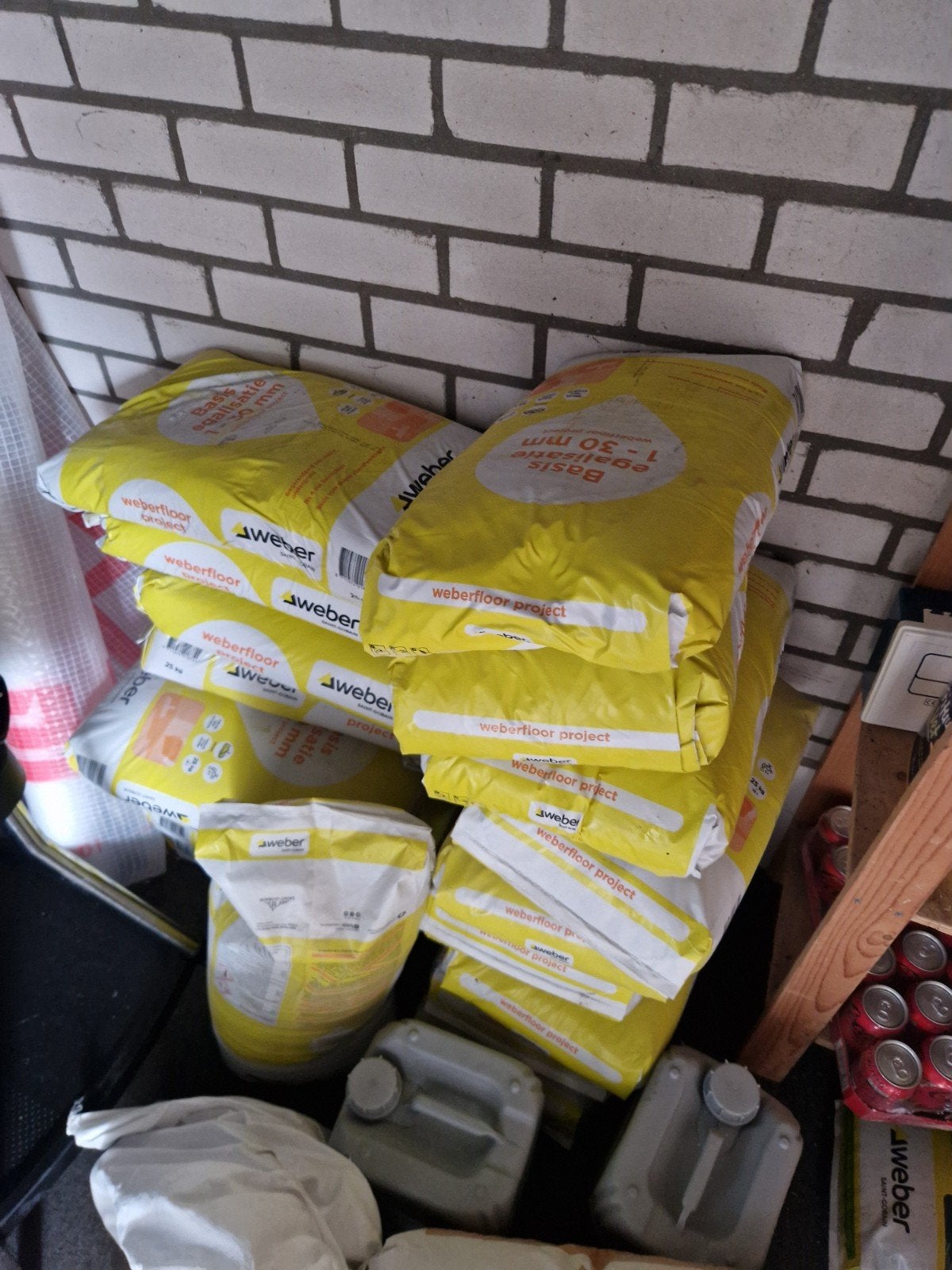 24 zakken Weber egaline - nieuw in de zak, Overige typen, Nieuw, 10 m² of meer, Overige materialen