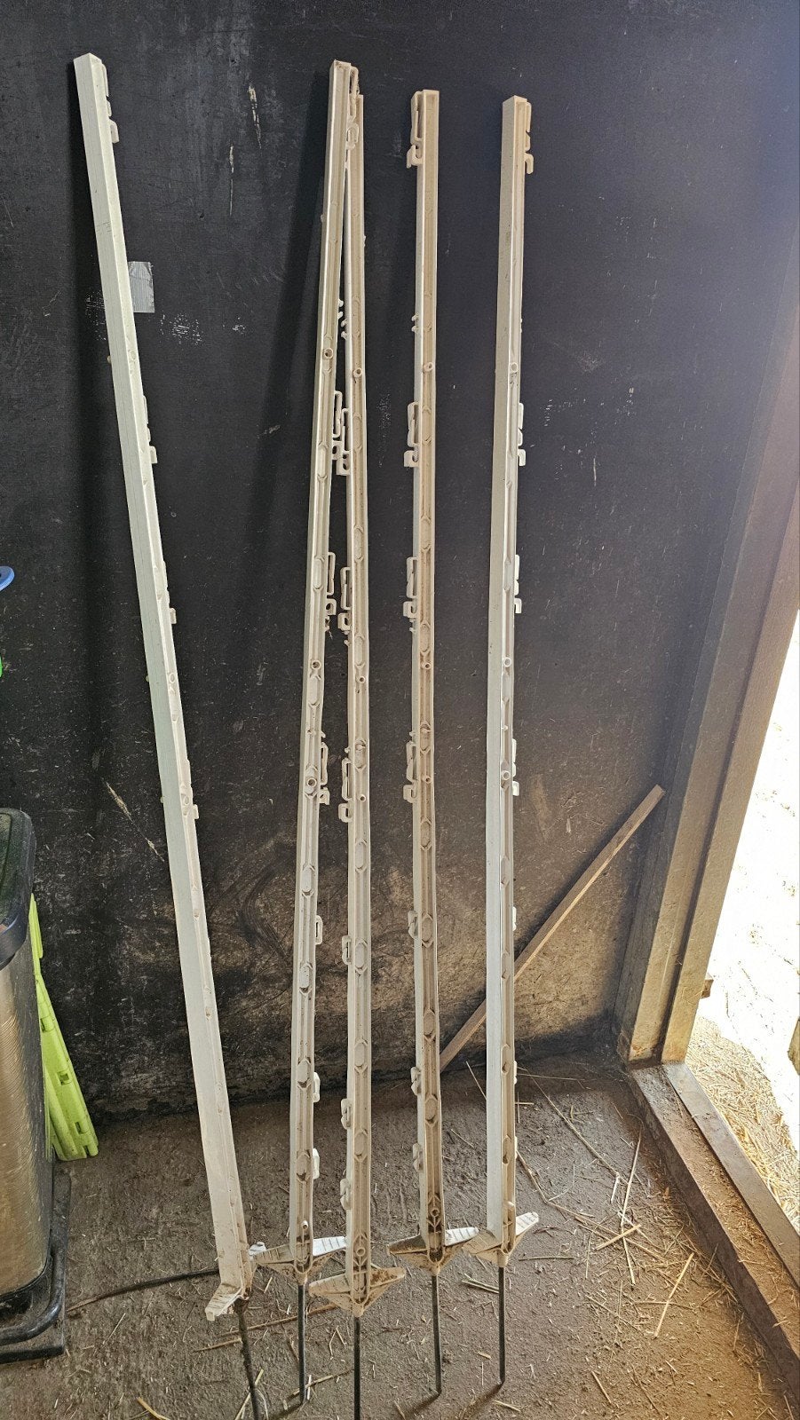 Prikpaaltjes voor de wei - Set van 11, Tuin en Terras, Ophalen of Verzenden, Gebruikt, Kunststof, Overige typen