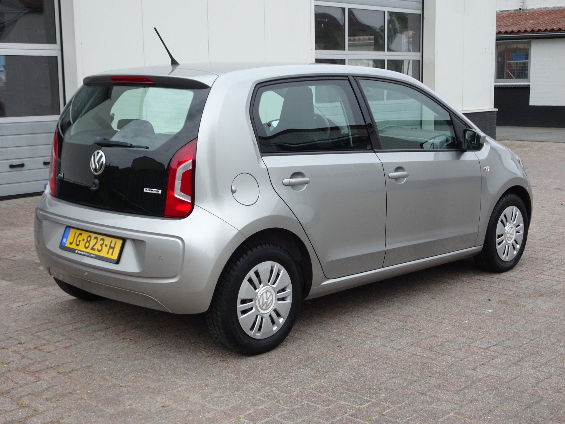 Volkswagen up! 1.0 move up! BlueMotion Airco, cruise control, Stof, Gebruikt, Origineel Nederlands, Bedrijf