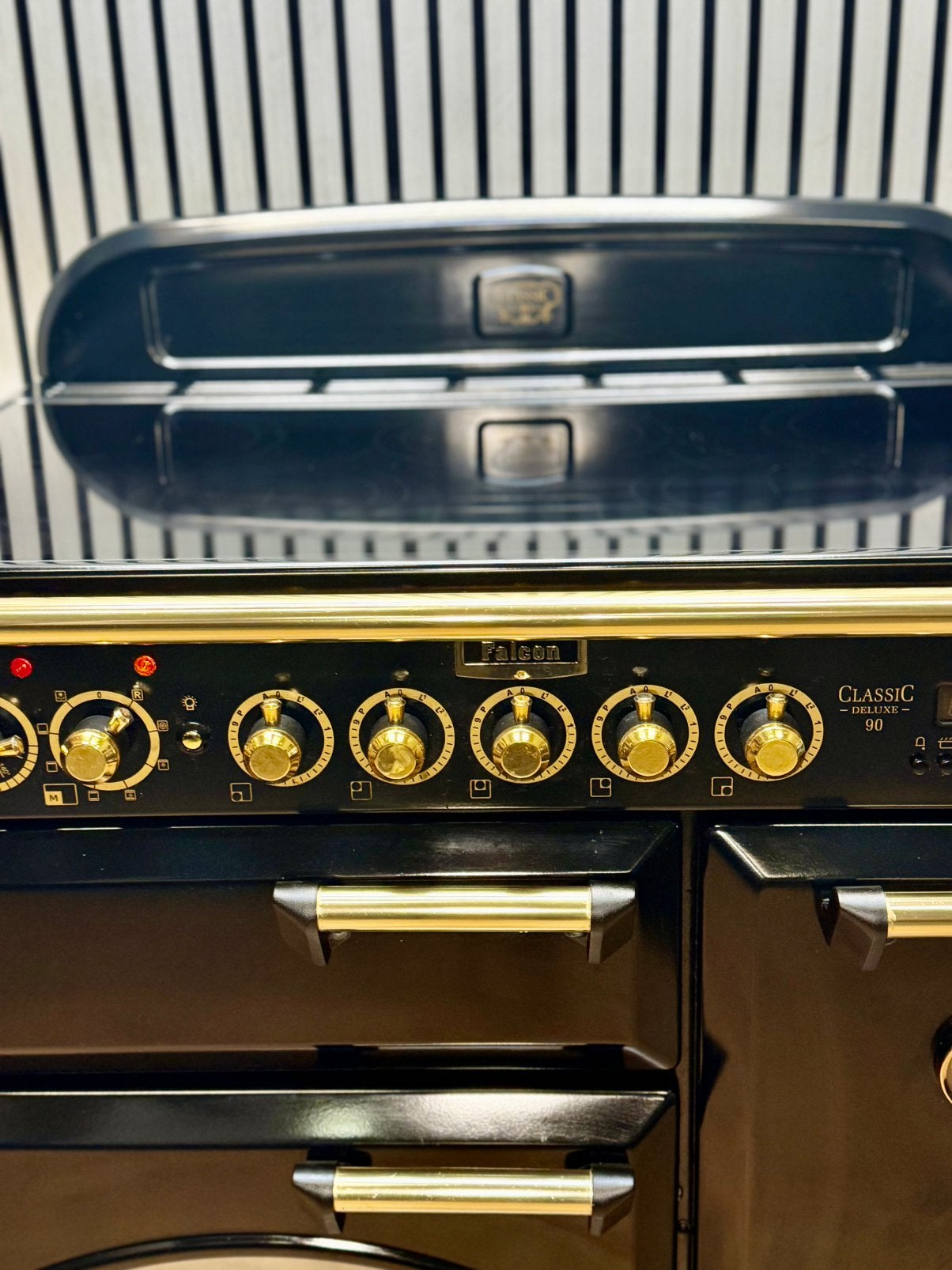 Luxe Falcon Classic De Luxe INDUCTIE Zwart/messing 90 cm, Hete lucht, Fornello Esperta, Ophalen of Verzenden, 60 cm of meer