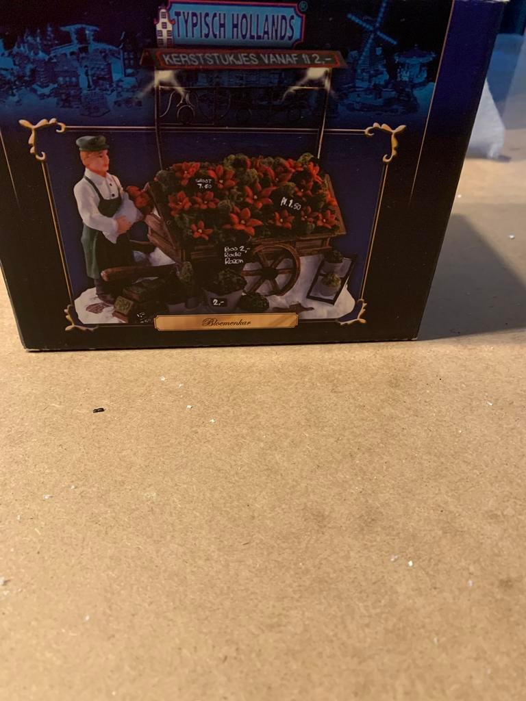 Typisch Hollands bloemenkar, met verlichting, in doos, Diversen, Kerst, Zo goed als nieuw, Ophalen of Verzenden