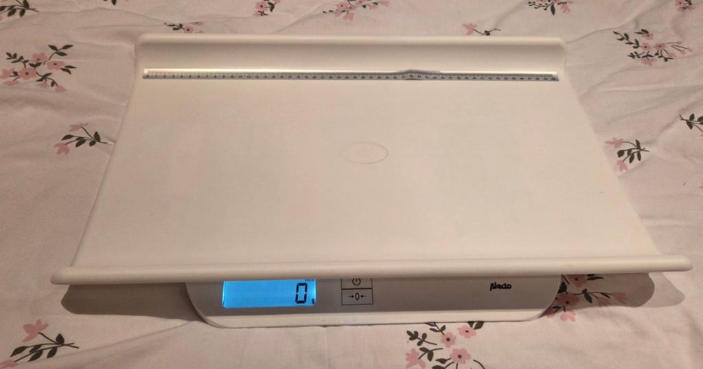 Digitale babyweegschaal met meetlint, Witgoed en Apparatuur, Weegschalen, Ophalen, Gebruikt, 1 tot 500 gram, Digitaal