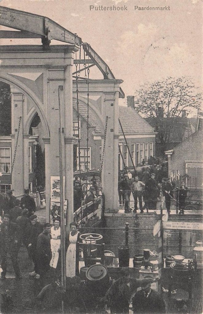 702-272-015 Puttershoek Paardenmarkt, Verzamelen, Ansichtkaarten | Nederland, Verzenden, Voor 1920, Zuid-Holland